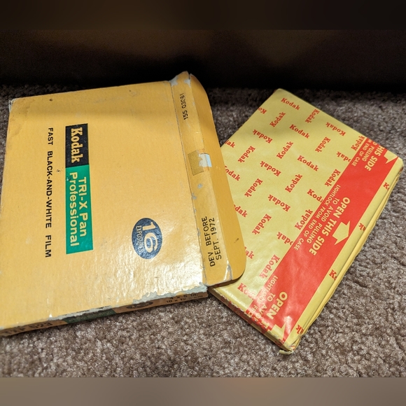 Group of vintage camera stuff - Picture 12 of 13